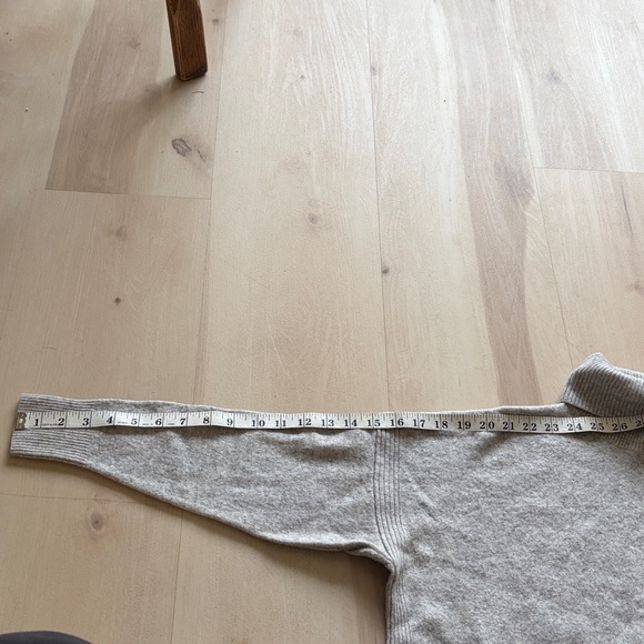 REISS cashmere blend womens sz large gray turtle neck sweater $450 - Picture 8 of 9